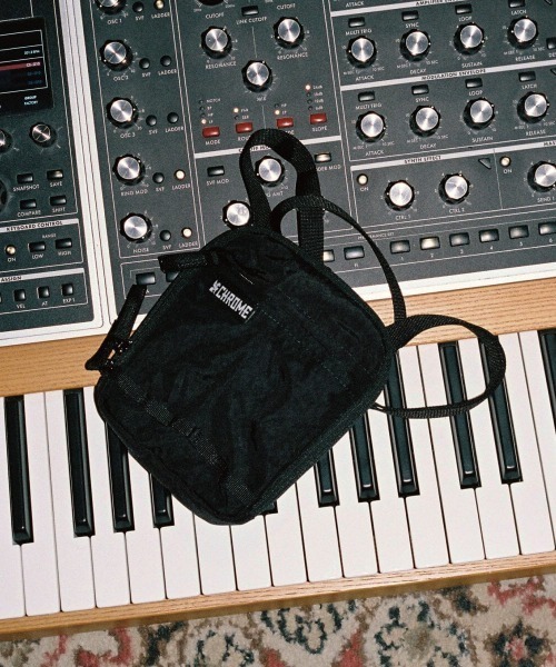 CHROME（クローム）の「CHROME/クローム ショルダーバッグ PAC POUCH パック ポーチ 2L JP244BKCK/JP244ICSH/JP244SG（ショルダーバッグ・メンズ・ブラック/ライトグレー/グレイッシュブルー・FREE）」の18枚目の写真