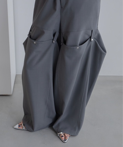 VACANCY（ヴァカンシー）の「変形スナップスラックスパンツ（スラックス・レディース・グレー/ブラック・SMALL/LARGE/MEDIUM）」の11枚目の写真