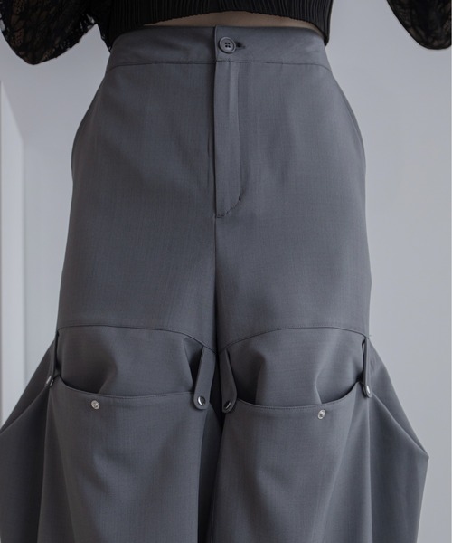 VACANCY（ヴァカンシー）の「変形スナップスラックスパンツ（スラックス・レディース・グレー/ブラック・SMALL/LARGE/MEDIUM）」の10枚目の写真