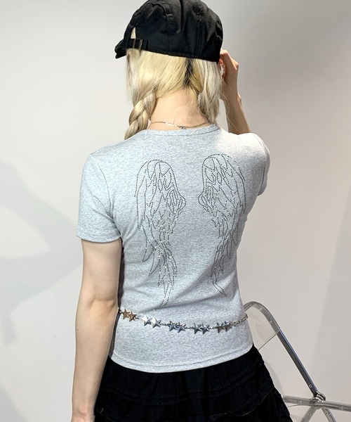 lilful（リルフル）の「羽モチーフ ラインストーン バックデザイン コンパクトTシャツ（Tシャツ/カットソー・レディース・ホワイト/グレー/ブラック・S/M）」の8枚目の写真