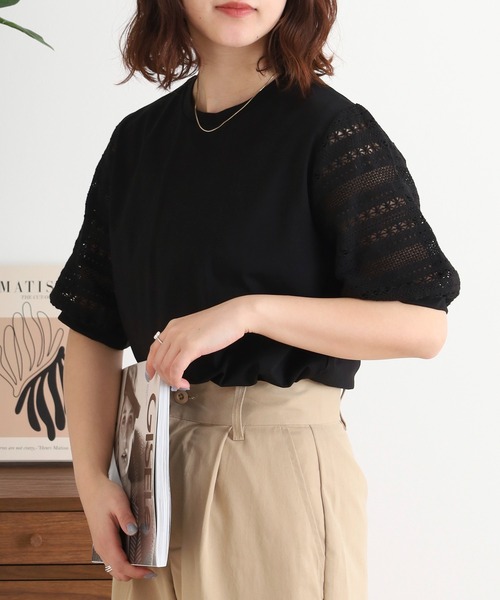 BRODIAEA(ブローディア)の「BRODIAEA 袖レース切り替えカットソー 半袖(Tシャツ/カットソー・レディース・ベージュ/ブラック/オフホワイト・40)」の4枚目の写真