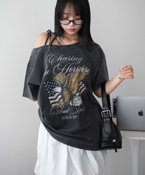 WEGO(ウィゴー)の「WEGO/2WAYグラフィックワンショルBIGT(Tシャツ/カットソー・レディース・その他4/ホワイト/その他1/その他2/その他3/その他5/ネイビー/その他8/その他7/その他6/その他10/その他9/その他12/ブラウン/その他11・FREE)」の6枚目の写真