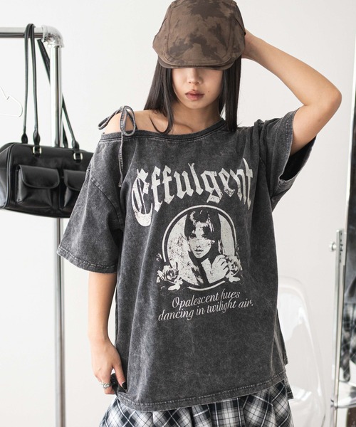 WEGO(ウィゴー)の「WEGO/2WAYグラフィックワンショルBIGT(Tシャツ/カットソー・レディース・その他4/ホワイト/その他1/その他2/その他3/その他5/ネイビー/その他8/その他7/その他6/その他10/その他9/その他12/ブラウン/その他11・FREE)」の8枚目の写真