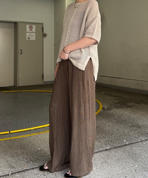 LBC（エルビーシー）の「美脚可能★エアプリーツワイドイージーパンツ（その他パンツ・レディース・ブラック/ベージュ/ダークオリーブ/チャコールグレー/その他26・M/L）」の16枚目の写真