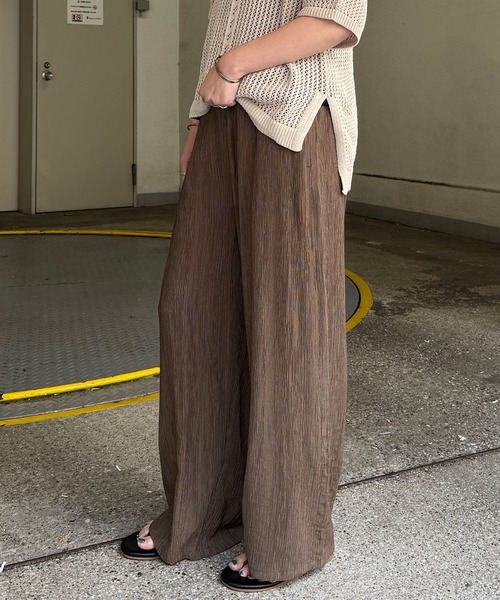 LBC（エルビーシー）の「美脚可能★エアプリーツワイドイージーパンツ（その他パンツ・レディース・ブラック/ベージュ/ダークオリーブ/チャコールグレー/その他26・M/L）」の20枚目の写真