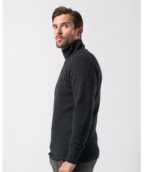 wjk（ダヴルジェイケイ）の「back pile mock-neck（ニット/セーター・メンズ・ブラック/ライトベージュ/オフホワイト/ダークカーキ・SMALL/MEDIUM/LARGE/X-LARGE）」の15枚目の写真