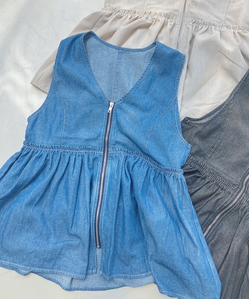 AS KNOW AS plus(アズノゥアズプラス)の「●ぺプラムジップVネックベスト(ベスト・レディース・ブルー系/ベージュ/ブラック系/ブラック/グレー系その他・FREE)」の10枚目の写真