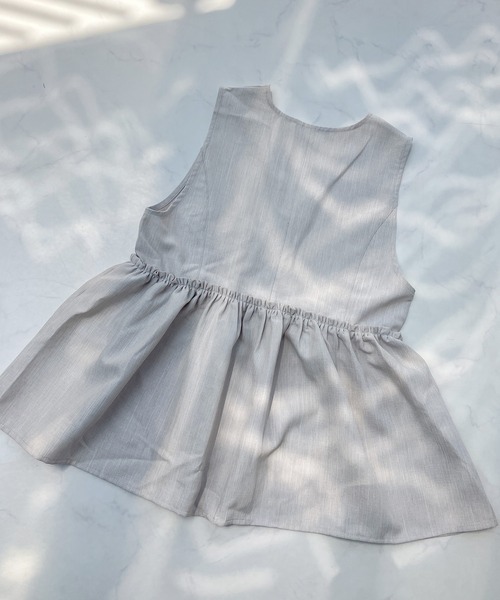 AS KNOW AS plus(アズノゥアズプラス)の「●ぺプラムジップVネックベスト(ベスト・レディース・ブルー系/ベージュ/ブラック系/ブラック/グレー系その他・FREE)」の8枚目の写真