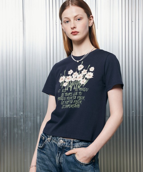 LARTIGENT(ラーティゼン)の「L2 GRASS FLOWER T-SHIRT(Tシャツ/カットソー・レディース・ホワイト/ネイビー・FREE)」の3枚目の写真