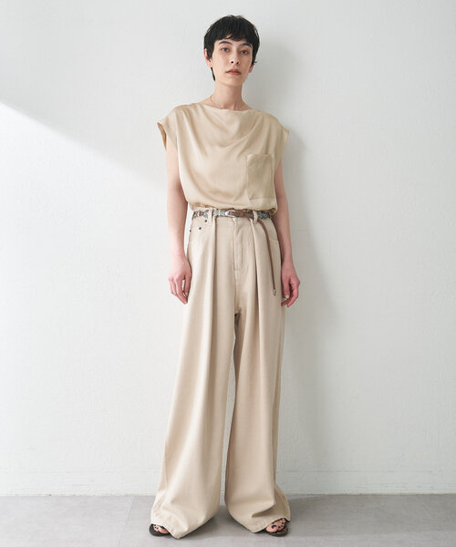 Whim Gazette（ウィムガゼット）の「サテンワッシャーノースリーブブラウス（シャツ/ブラウス・レディース・オフホワイト/ベージュ/ネイビー・FREE）」の18枚目の写真