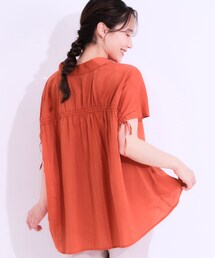 SHOO・LA・RUE | 【S-LL/ひんやり】後ろ姿も抜かりなく インせず着られる バックギャザーシャツ(シャツ/ブラウス)