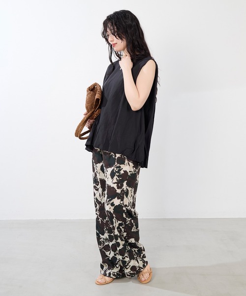 normment（ノーメント）の「【normment】バルーンノースリーブブラウス-BALLOON N/S BLOUSE（シャツ/ブラウス・レディース・オリーブ/ブラック・FREE）」の4枚目の写真