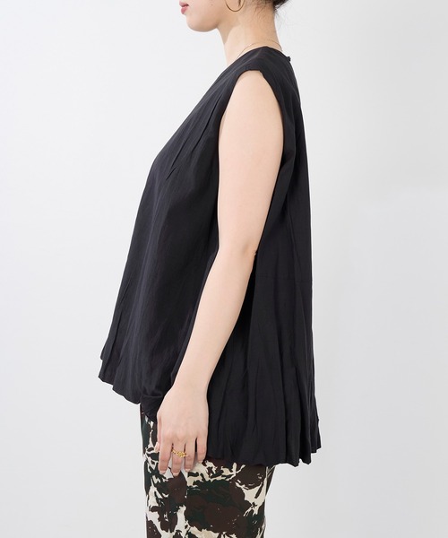 normment（ノーメント）の「【normment】バルーンノースリーブブラウス-BALLOON N/S BLOUSE（シャツ/ブラウス・レディース・オリーブ/ブラック・FREE）」の9枚目の写真