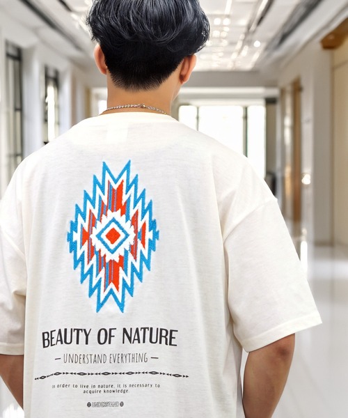 L'atelier(ラトリエ)の「グラフィック デザイン Tシャツ 半袖(Tシャツ/カットソー・メンズ・ブラック系1/ブラック系3/ホワイト系4/ホワイト系6/ブラック系2/ホワイト系3/ブラック系4/ホワイト系5/ホワイト系1/ホワイト系2/ブラック系5/ブラック系6・M/L/LL)」の19枚目の写真
