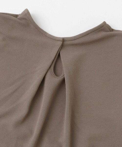 ITEMS URBANRESEARCH（アイテムズ アーバンリサーチ）の「ショルダータックノースリワンピース（ワンピース・レディース・モカ/オフホワイト/ブラック・FREE）」の10枚目の写真
