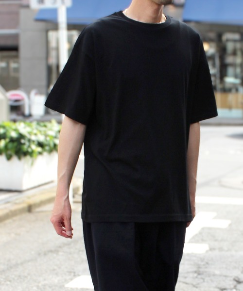 United Athle(ユナイテッドアスレ)の「【UNITED ATHLE】ユナイテッドアスレ 4.7オンス レギュラー フィット Tシャツ(Tシャツ/カットソー・メンズ・ホワイト/ブラック/グレー/インディゴブルー/サンドベージュ/スミクロ/グレイッシュブルー/スモーキーグリーン系・M/L/XL)」の1枚目の写真