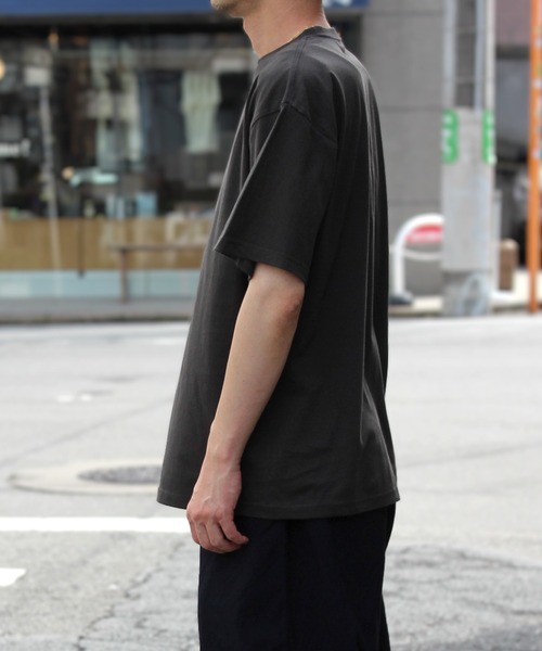 United Athle(ユナイテッドアスレ)の「【UNITED ATHLE】ユナイテッドアスレ 4.7オンス レギュラー フィット Tシャツ(Tシャツ/カットソー・メンズ・ホワイト/ブラック/グレー/インディゴブルー/サンドベージュ/スミクロ/グレイッシュブルー/スモーキーグリーン系・M/L/XL)」の18枚目の写真