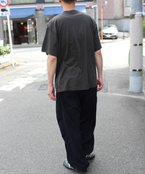 United Athle(ユナイテッドアスレ)の「【UNITED ATHLE】ユナイテッドアスレ 4.7オンス レギュラー フィット Tシャツ(Tシャツ/カットソー・メンズ・ホワイト/ブラック/グレー/インディゴブルー/サンドベージュ/スミクロ/グレイッシュブルー/スモーキーグリーン系・M/L/XL)」の20枚目の写真