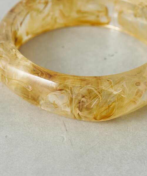 CIAOPANIC TYPY(チャオパニックティピー)の「【Aguni】クリアべっ甲バングル(ブレスレット・レディース・ブラウン/ベージュ・ONE SIZE)」の12枚目の写真