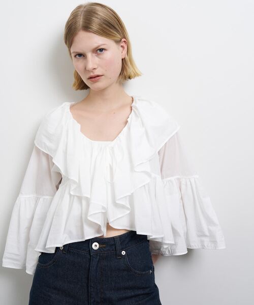 LANVIN en Bleu(ランバンオンブルー)の「撥水速乾ナイロンラッフルブラウス(シャツ/ブラウス・レディース・チャコールグレー/オフホワイト/ブラック・38)」の18枚目の写真