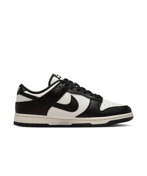 NIKE(ナイキ)の「NIKE Wmns Dunk Low SE(ナイキ ウィメンズ ダンク LOW SE)(スニーカー・レディース・ホワイト系/レッド系・24.5cm/25cm/23cm/23.5cm/24cm)」の6枚目の写真