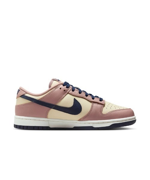 NIKE(ナイキ)の「NIKE Wmns Dunk Low SE(ナイキ ウィメンズ ダンク LOW SE)(スニーカー・レディース・ホワイト系/レッド系・24.5cm/25cm/23cm/23.5cm/24cm)」の16枚目の写真