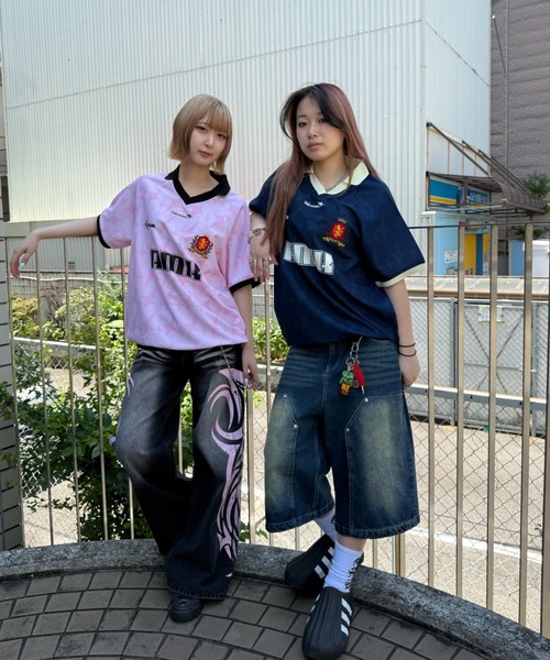 ATMARK(アットマーク)の「《2サイズ展開 / UNISEX 》AMKロゴ ゲームシャツ(Tシャツ/カットソー・メンズ・ホワイト/ネイビー/ブラック/ピンク・LARGE/MEDIUM)」の8枚目の写真