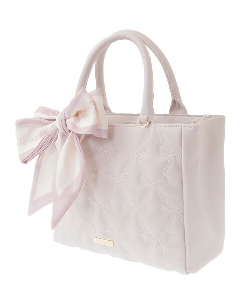 Maison de FLEUR(メゾンドフルール)の「スカーフ付きリボンキルティング2Wayトート(トートバッグ・レディース・ブラック/ライトピンク・FREE)」の7枚目の写真