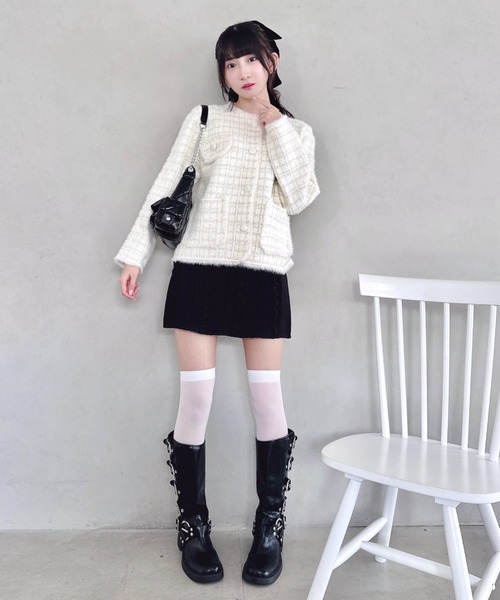 Loueme(ルエム)の「ラメツイードライクニットジャケット(ノーカラージャケット・レディース・ブラック/オフホワイト/ピンク・FREE)」の14枚目の写真