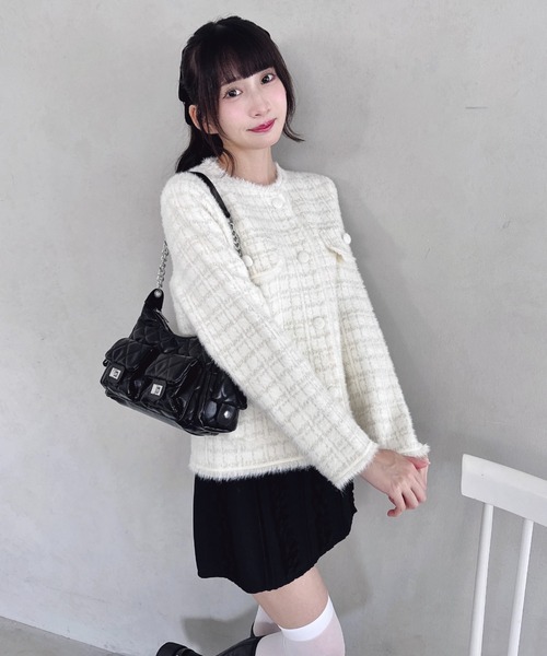 Loueme(ルエム)の「ラメツイードライクニットジャケット(ノーカラージャケット・レディース・ブラック/オフホワイト/ピンク・FREE)」の12枚目の写真