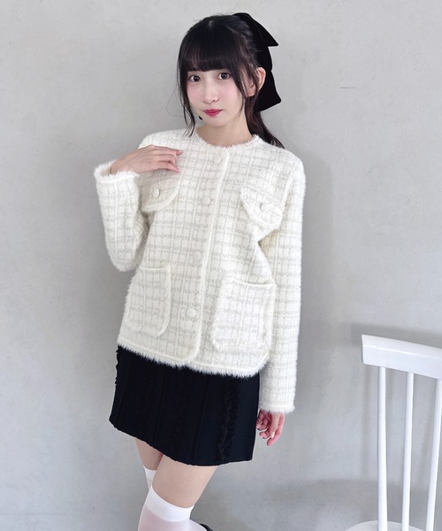 Loueme(ルエム)の「ラメツイードライクニットジャケット(ノーカラージャケット・レディース・ブラック/オフホワイト/ピンク・FREE)」の13枚目の写真