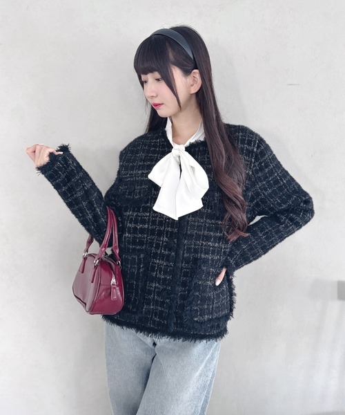 Loueme(ルエム)の「ラメツイードライクニットジャケット(ノーカラージャケット・レディース・ブラック/オフホワイト/ピンク・FREE)」の17枚目の写真