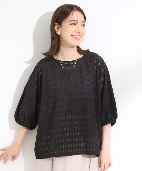 SHOO・LA・RUE(シューラルー)の「【S-LL】涼やかで好印象 シアーチェック ドルマントップス(Tシャツ/カットソー・レディース・ブラック/アイボリー/イエロー系その他・04/03/02/01)」の8枚目の写真