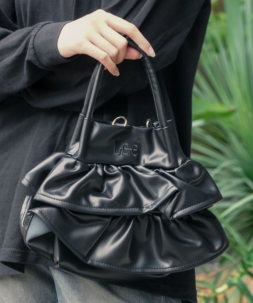 Lee(リー)の「【Lee/リー】フリル2WAYバッグ(ショルダーバッグ・レディース・ブラック/ホワイト/スミクロ・ONE SIZE)」の3枚目の写真