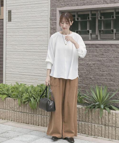 ITEMS URBANRESEARCH（アイテムズ アーバンリサーチ）の「リブドルマンブラウス（シャツ/ブラウス・レディース・ブラック/ホワイト/レッド系その他・FREE）」の14枚目の写真