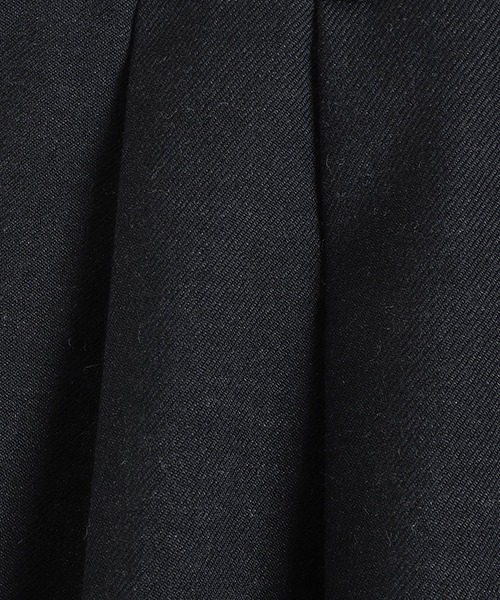 marka（マーカ）の「marka / マーカ：TWO TUCK BAGGY TROUSERS -TUMBLED WOOL SERGE-：M25C12PT01C[COR]（スラックス・メンズ・ブラック系その他・1(S)/2(M)）」の5枚目の写真