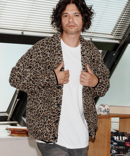 No Rain No Rainbow(ノーレインノーレインボー)の「mcg3701-leopard boa cardigan カーディガン(NR25W-03)(カーディガン/ボレロ・メンズ・レオパード/アニマル・S/M/L/XL)」の10枚目の写真