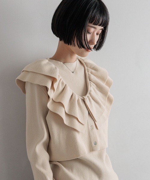 LOWRYS FARM(ローリーズファーム)の「フリル2PニットLS 577213(ニット/セーター・レディース・ブラック/ベージュ/ブラウン・FREE)」の22枚目の写真