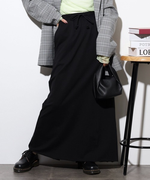 atONE(アットワン)の「ミニ裏毛セミタイトマキシスカート(スカート・レディース・杢グレー/ブラック/チャコールグレー・4L~5L/LL~3L/M-L)」の1枚目の写真