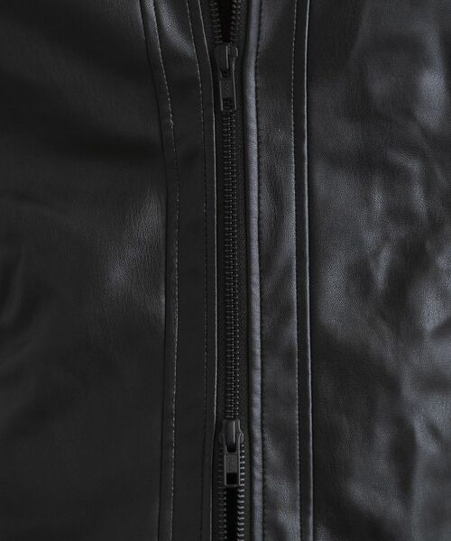 tk.TAKEO KIKUCHI（ティーケータケオキクチ）の「シングルレザー調ブルゾン（ブルゾン・メンズ・ブラック/ブラック系/ダークブラウン系・04/03/02）」の6枚目の写真
