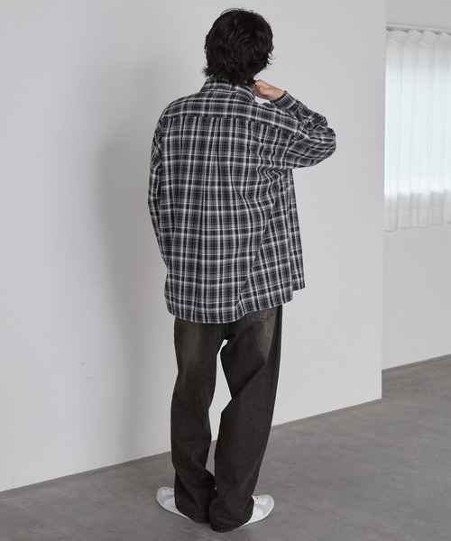 MONO-MART（モノマート）の「オンブレチェック オーバーサイズボックスレギュラーカラーネルシャツ（シャツ/ブラウス・レディース・ブラック/ホワイト/レッド/ブラウン/ネイビー・S/M/L）」の14枚目の写真