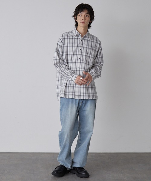 MONO-MART（モノマート）の「オンブレチェック オーバーサイズボックスレギュラーカラーネルシャツ（シャツ/ブラウス・レディース・ブラック/ホワイト/レッド/ブラウン/ネイビー・S/M/L）」の16枚目の写真