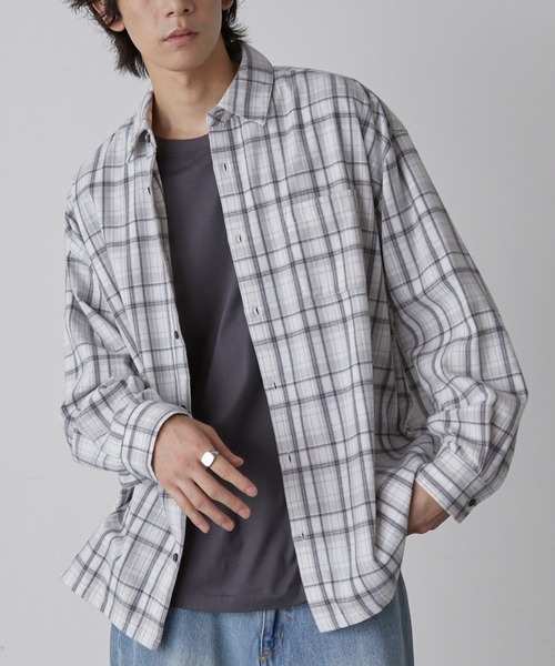 MONO-MART（モノマート）の「オンブレチェック オーバーサイズボックスレギュラーカラーネルシャツ（シャツ/ブラウス・レディース・ブラック/ホワイト/レッド/ブラウン/ネイビー・S/M/L）」の18枚目の写真