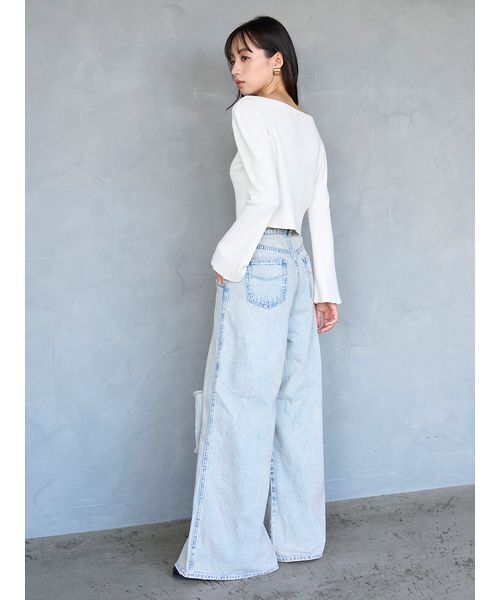 SNIDEL(スナイデル)の「ダメージデニムパンツ(デニムパンツ・レディース・ライトブルー/ライトグレー・1/0)」の9枚目の写真