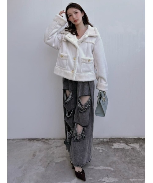 SNIDEL(スナイデル)の「ダメージデニムパンツ(デニムパンツ・レディース・ライトブルー/ライトグレー・1/0)」の16枚目の写真