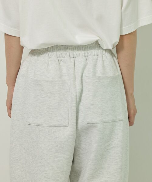 ELENCARE DUE(エレンカーレデュエ)の「・ELENCARE DUE コクーンイージーパンツ(その他パンツ・レディース・チャコールグレー/ホワイト系その他/ブラック/カーキ・FREE)」の10枚目の写真