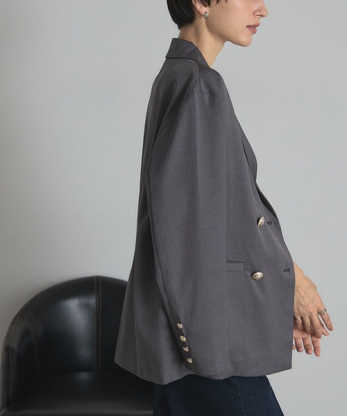 &. NOSTALGIA（アンドドットノスタルジア）の「ツイルゴールドボタンブレザー（テーラードジャケット・レディース・グレー/ネイビー・M）」の6枚目の写真