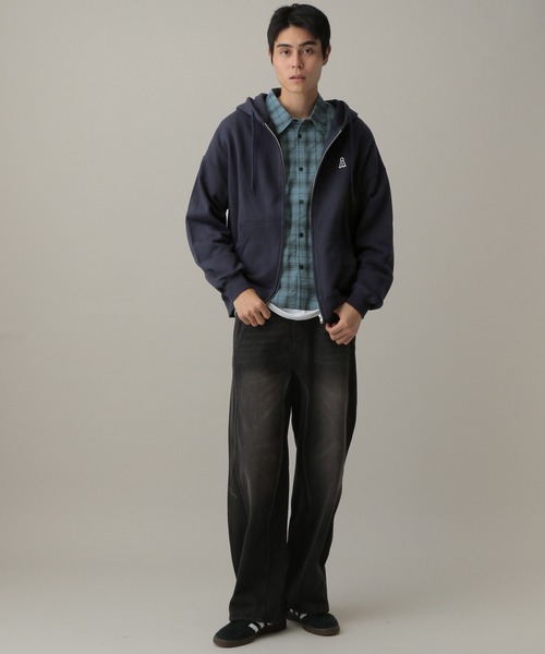 ALAND(エーランド)の「【UNISEX】ALAND/ワッペンジップパーカー(パーカー・レディース・ネイビー/ブラック/ライトグレー・MEDIUM/LARGE)」の11枚目の写真