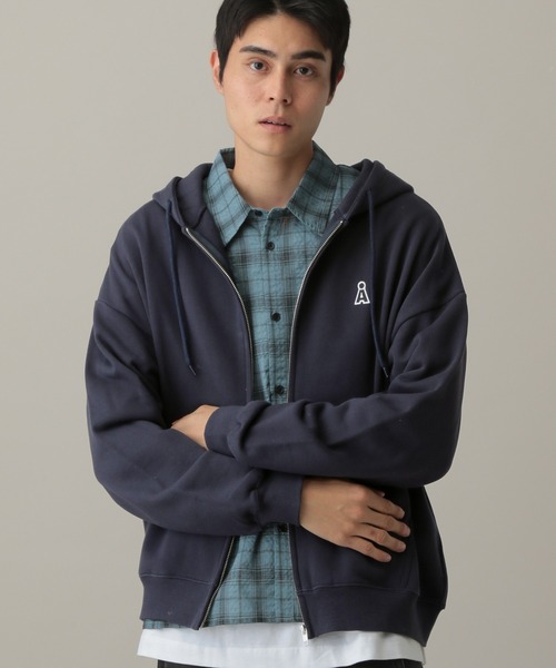 ALAND(エーランド)の「【UNISEX】ALAND/ワッペンジップパーカー(パーカー・レディース・ネイビー/ブラック/ライトグレー・MEDIUM/LARGE)」の10枚目の写真
