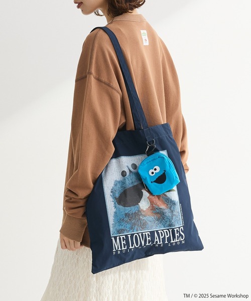FRUIT OF THE LOOM（フルーツオブザルーム）の「セサミストリートミーツオブザルーム バッグ（トートバッグ・レディース・ネイビー/アイボリー・FREE）」の2枚目の写真